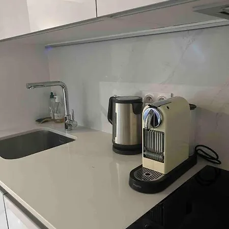 Daire : Studio Avenue Montaigne, Champs-elysees Paris