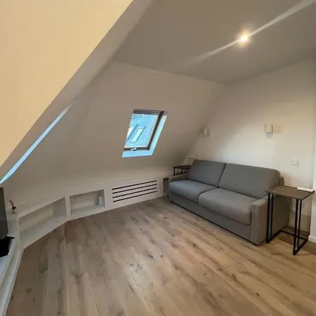 Daire : Studio Avenue Montaigne, Champs-elysees