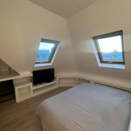 : Studio Avenue Montaigne, Champs-elysees Lägenhet *
